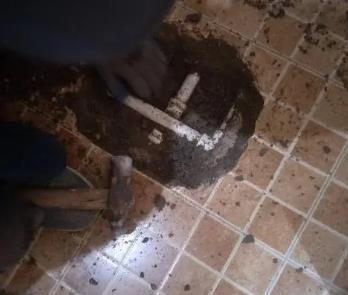 漳州市卫生间漏水维修公司为您分享下卫生间渗水如何处理及注意事项
